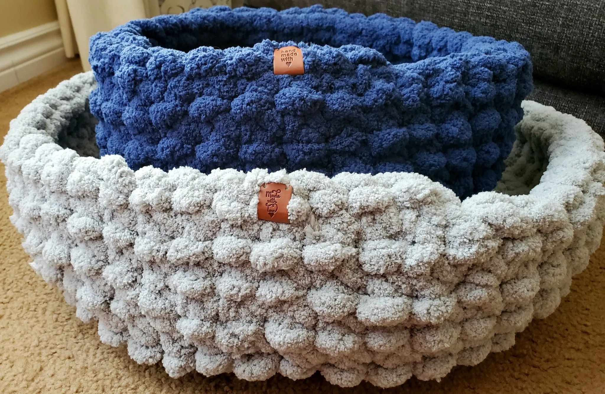 22" Chenille Pet Bed