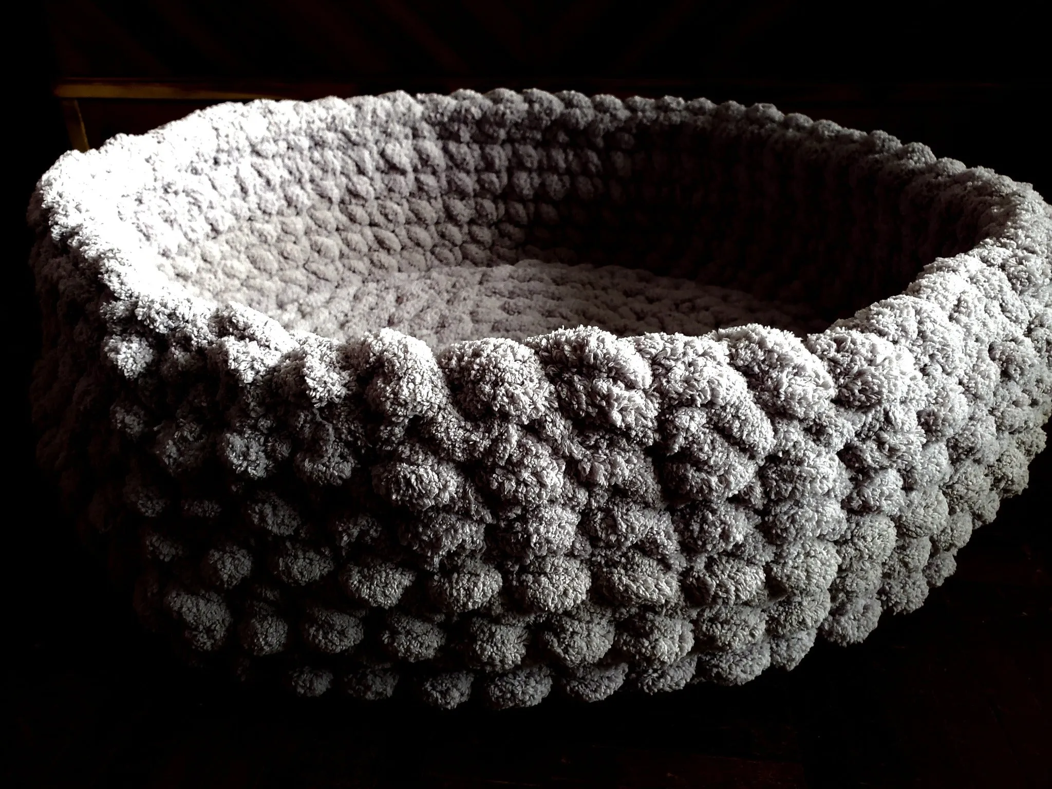 22" Chenille Pet Bed