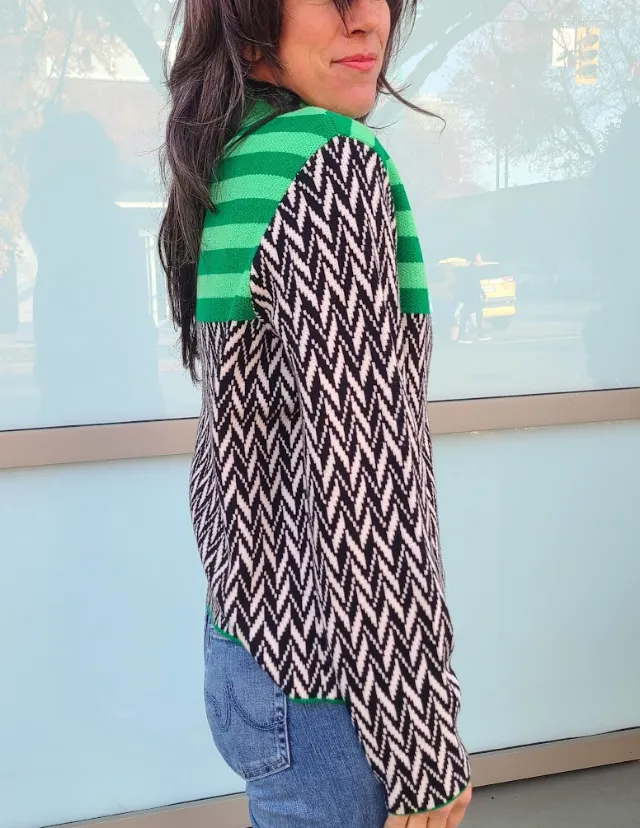 79870 Black And Green Pullover