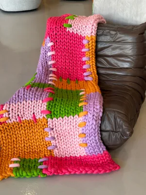 Dahlia Colossal Knit Blanket (Sample)