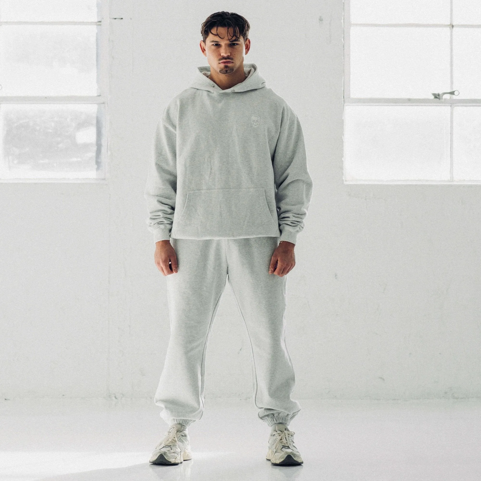 Heavyweight Core Skull Jogger - Light Heather Gray