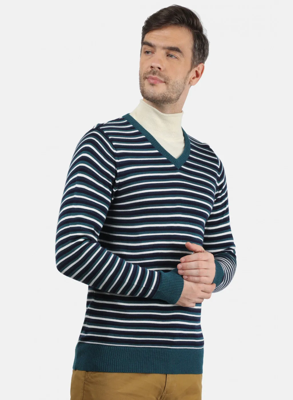 Men Sea Green & NAvy Solid Pullover