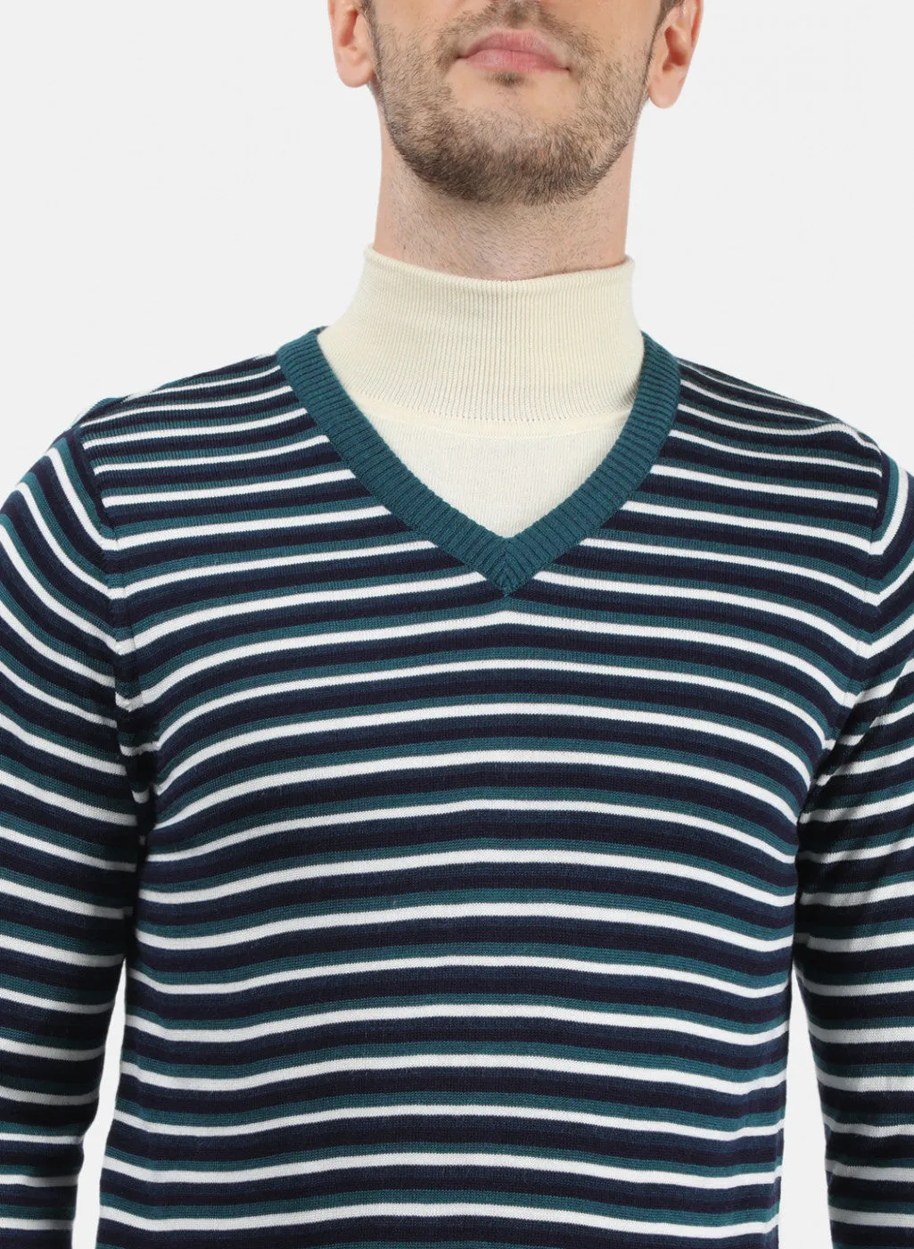 Men Sea Green & NAvy Solid Pullover