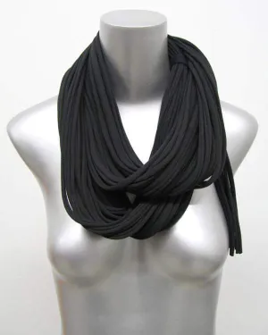 Necklush Chunky Scarf / Black / Unisex